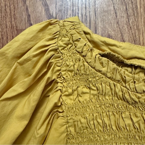 Free People Whoa Yellow Smocked Poplin Off The Shoulder Top size M - Picture 5 of 13